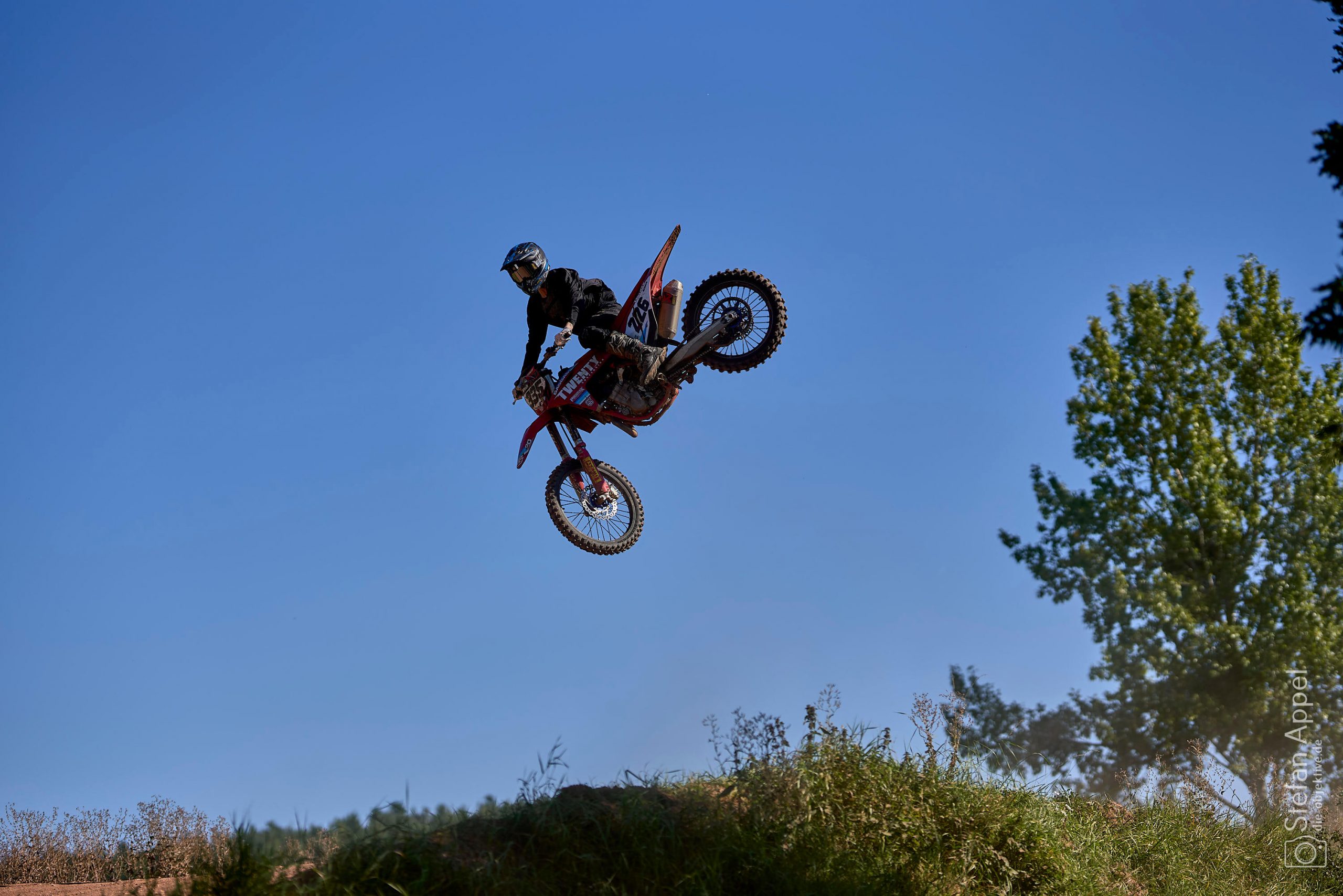 2021-09-25_13-39-34_SNY8540